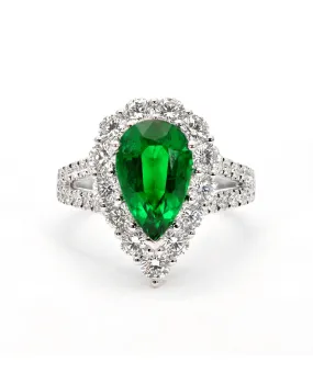 18K White Gold Pear Shaped Emerald & Diamond Halo Ring