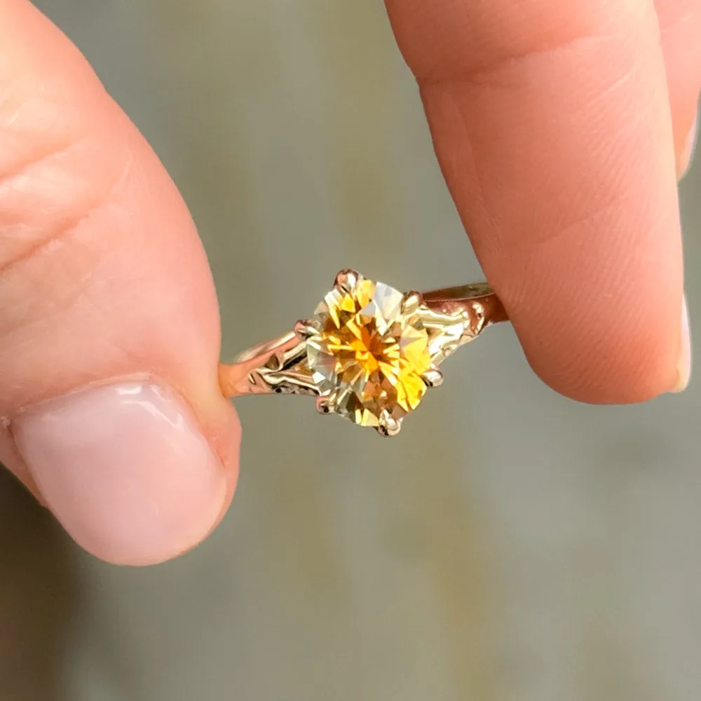 2.35ct Parti Montana Sapphire Orange White Champagne Low Profile Six Prong Split Shank Solitaire in 14k Yellow Gold