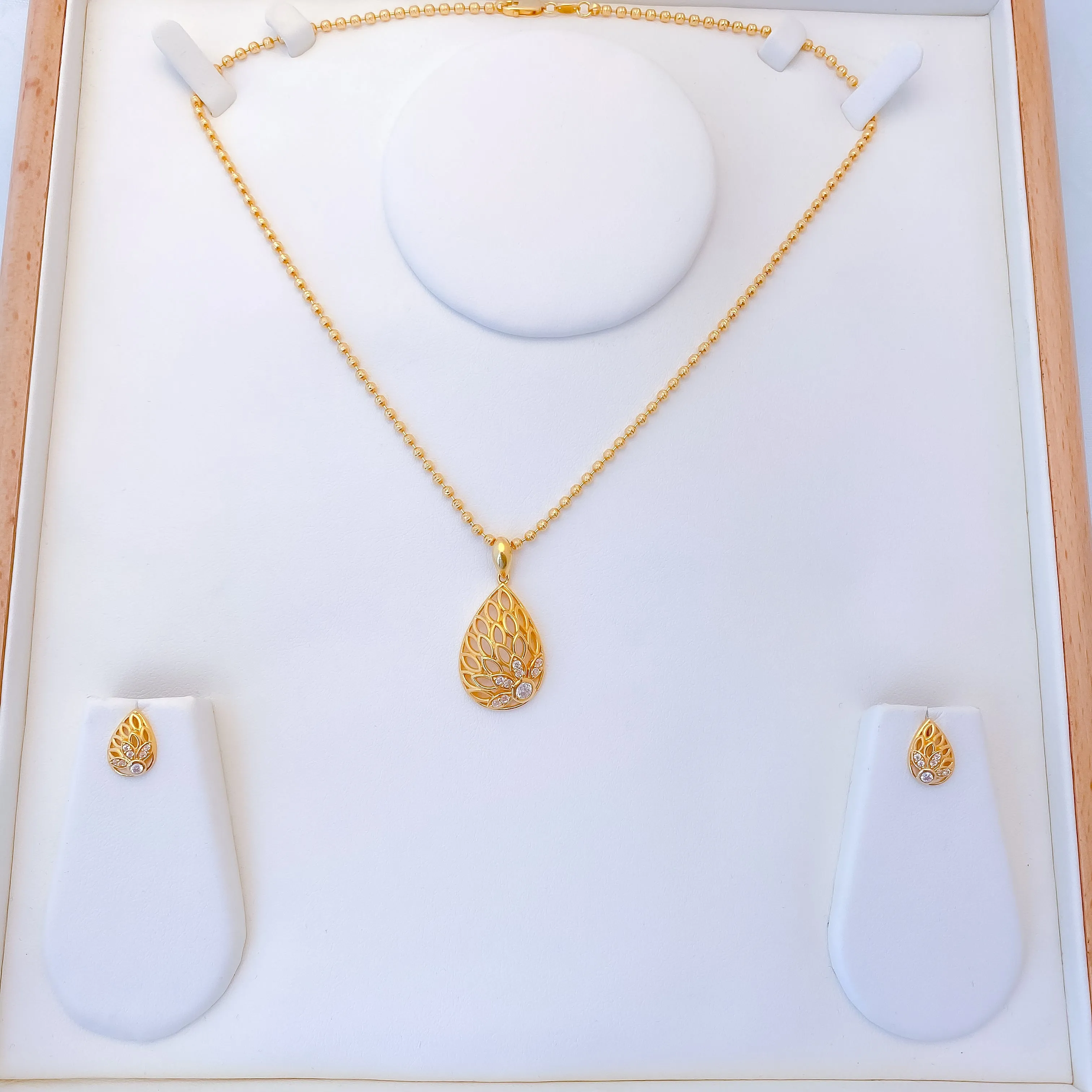 Acorn CZ Pendant Set