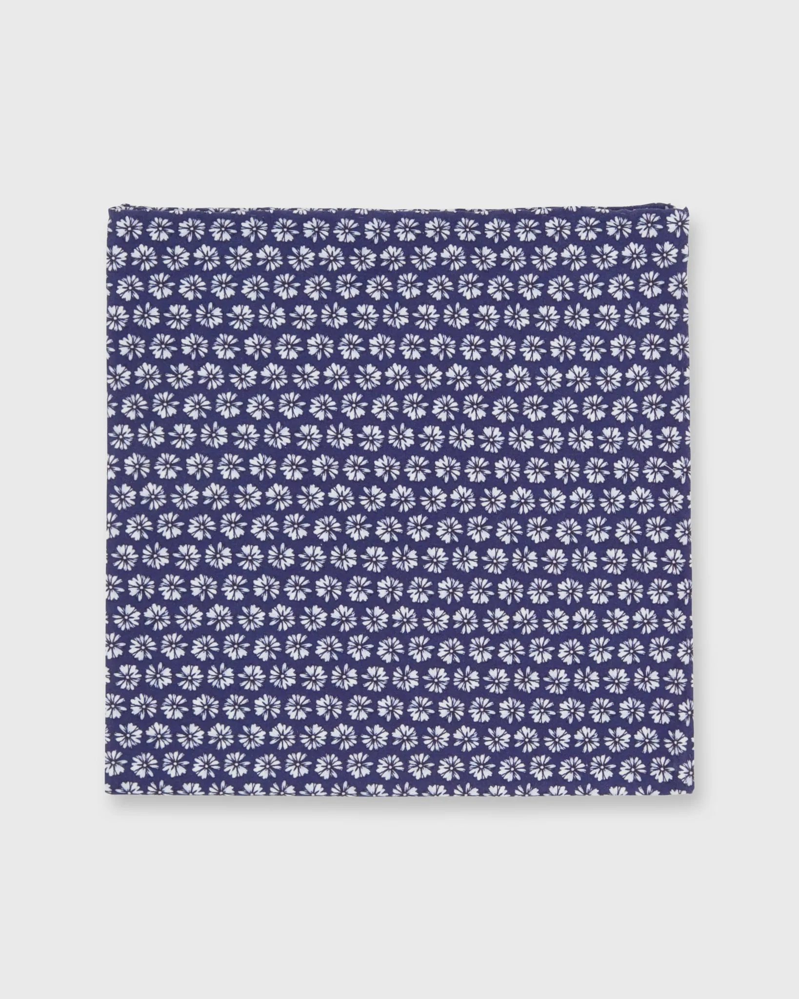 Cotton Print Pocket Square in Navy Daisy