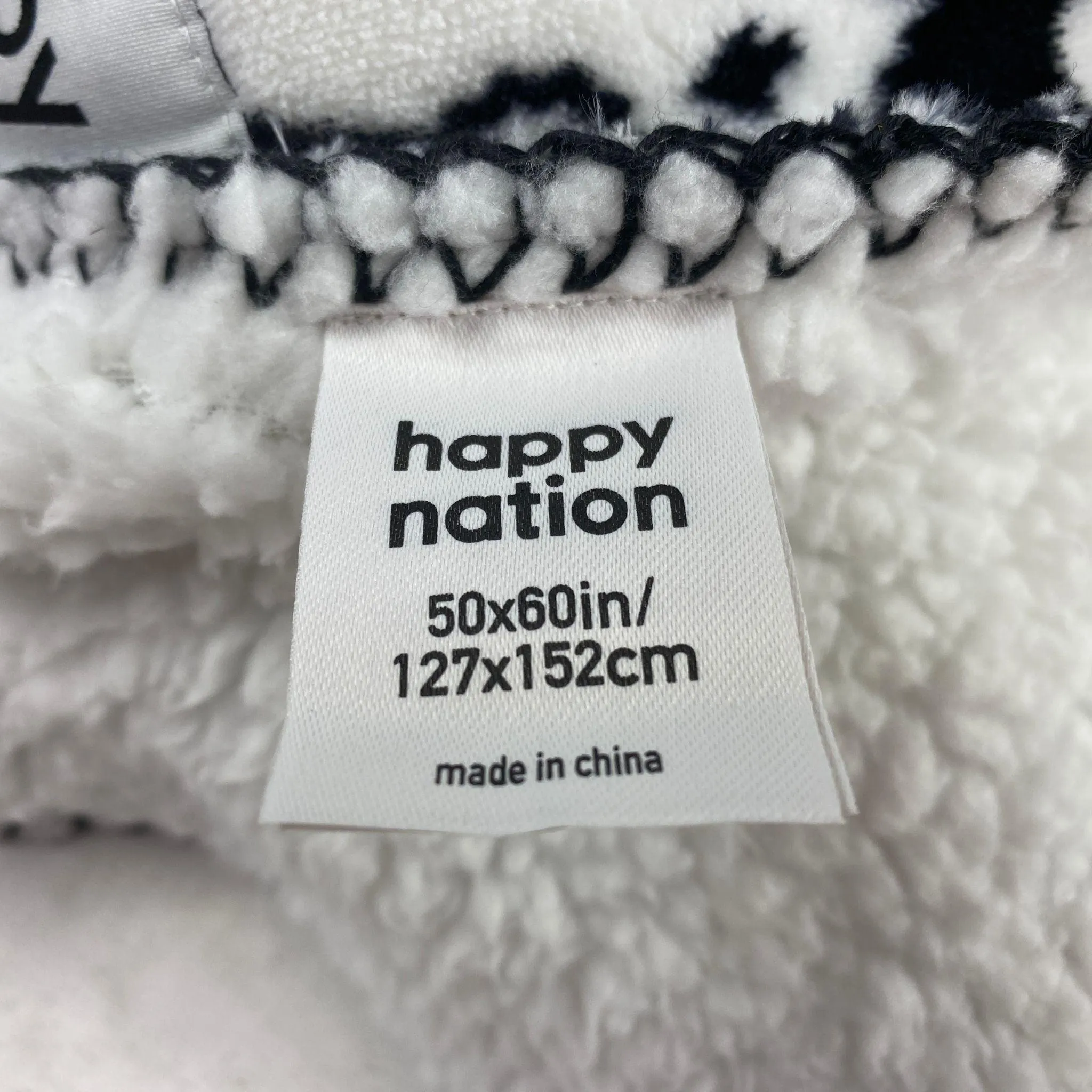 Happy Nation Sherpa Blanket Black & White (24 Pcs Lot)