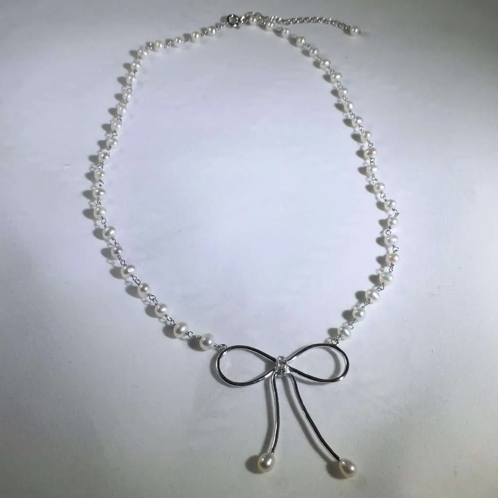 Pearl Bow Necklace