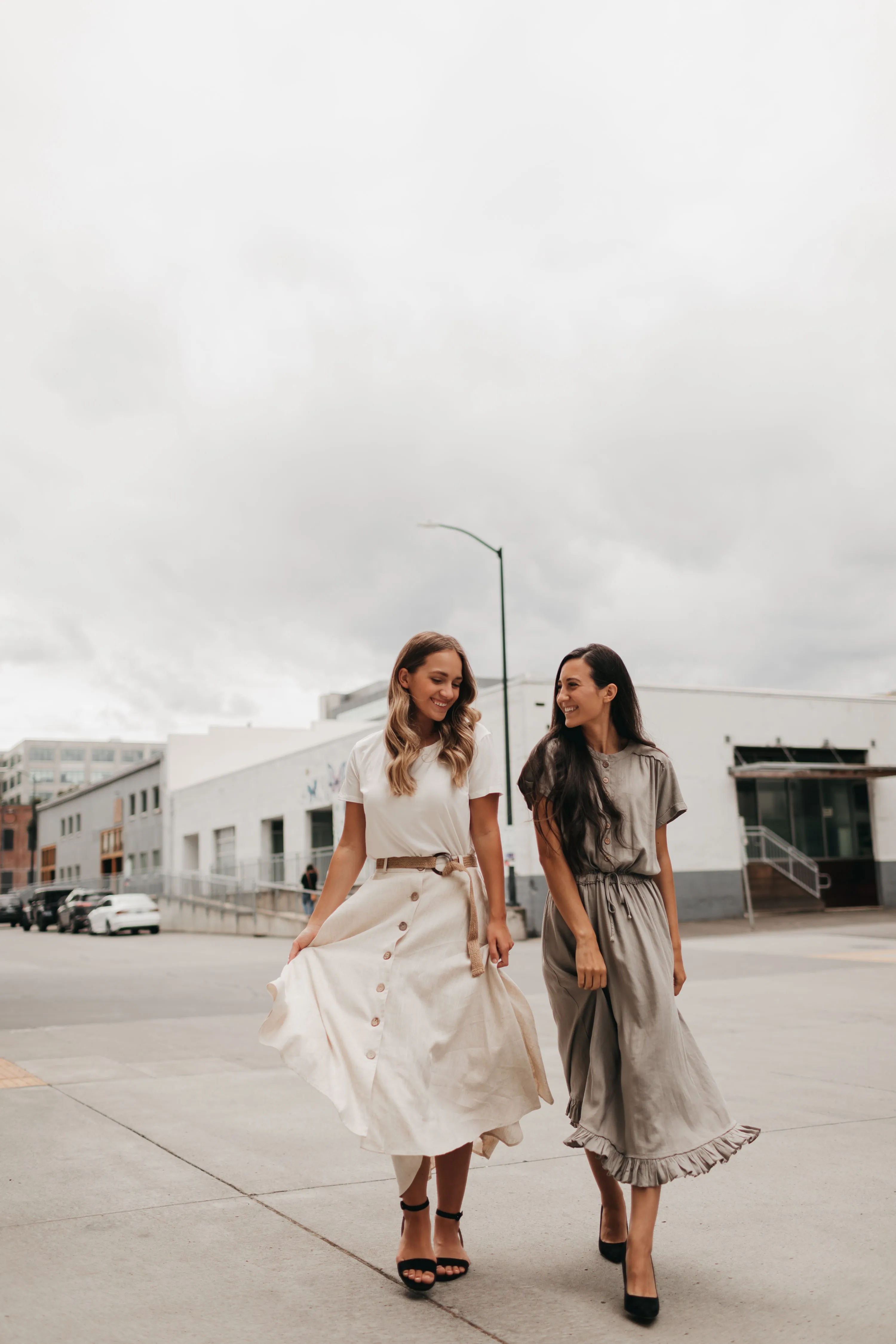 Scarlett Midi Skirt in Oatmeal