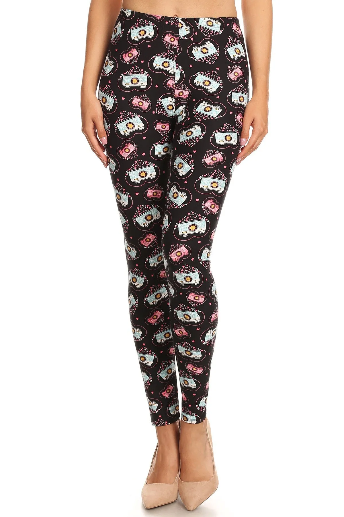 Women's Plus Camera with Hearts Pattern Printed Leggings