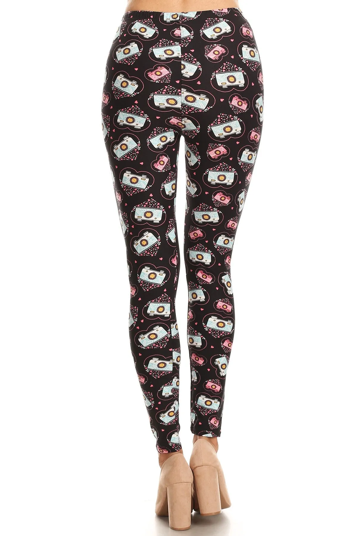 Women's Plus Camera with Hearts Pattern Printed Leggings